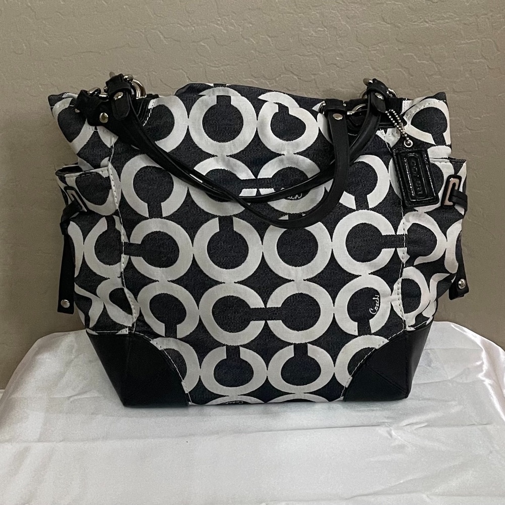 Peyton Op Art Signature Shoulder Bag #14573